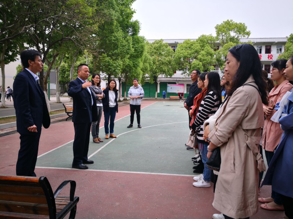 我校正式啟動(dòng)職業(yè)教育周活動(dòng)——教師專(zhuān)業(yè)技能實(shí)操實(shí)踐篇(圖1)