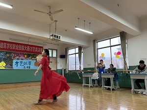亮才藝表演 展技能風(fēng)采(圖3)